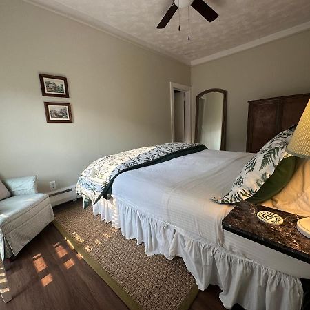The Belvedere B&B Charlevoix ภายนอก รูปภาพ