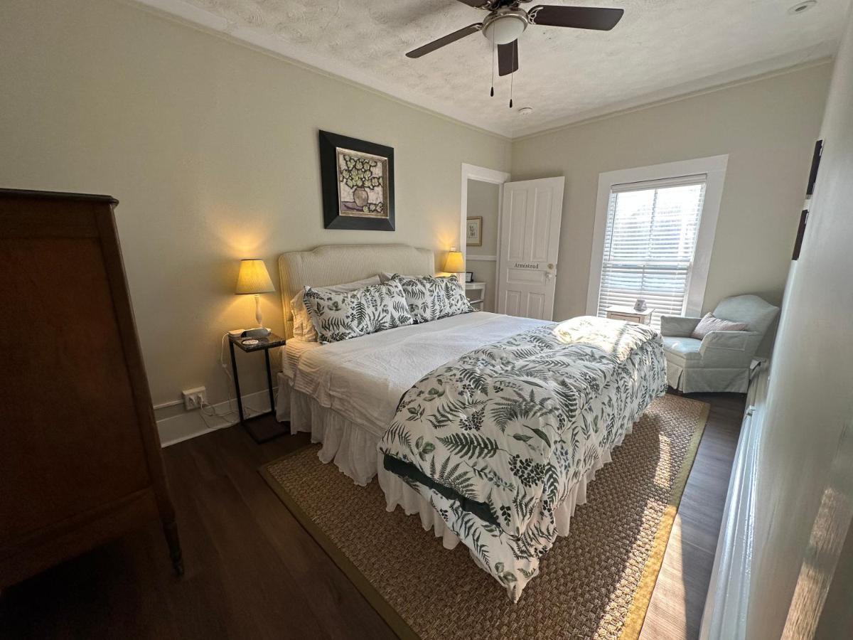 The Belvedere B&B Charlevoix ภายนอก รูปภาพ